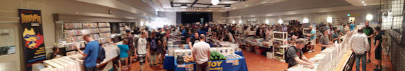 Vancouver Comic Show Pan Picture 01
