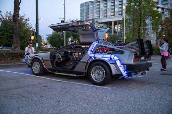 Scott Schiller DeLorean Time Machine Pic 03