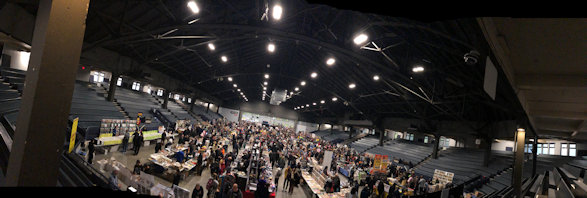 Vancouver Comic & Toy Show Picture 01